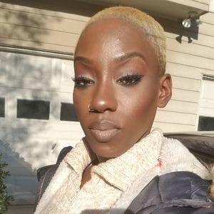 Meet your Posher, Cori